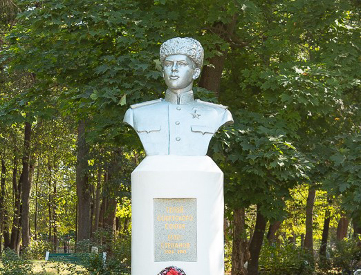 Бюст Олега Степанова