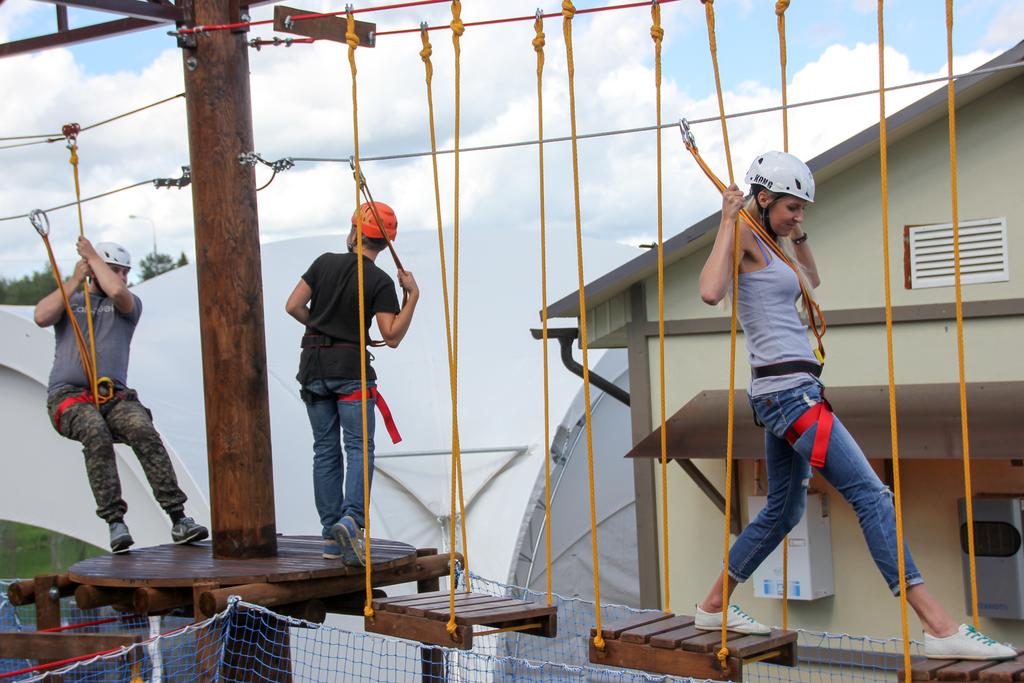 Верёвочный парк в «Петрухино-клуб»
